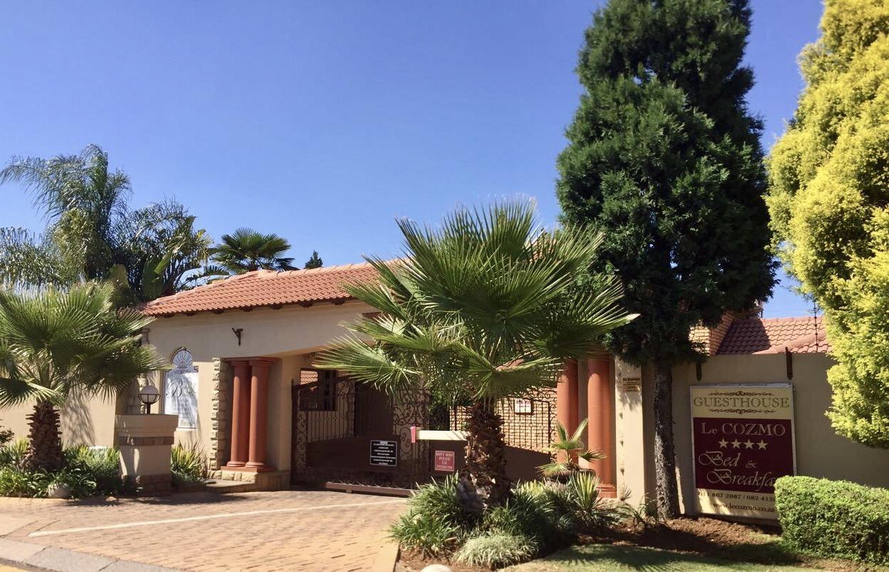 Le Cozmo Guesthouse Johannesburg Exterior foto